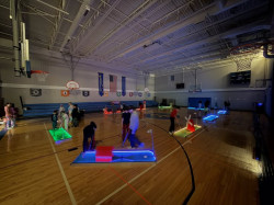 484794362 122193056156248443 2121515875708561603 n 1753373841 3 9 Hole Premium LED Mini Golf